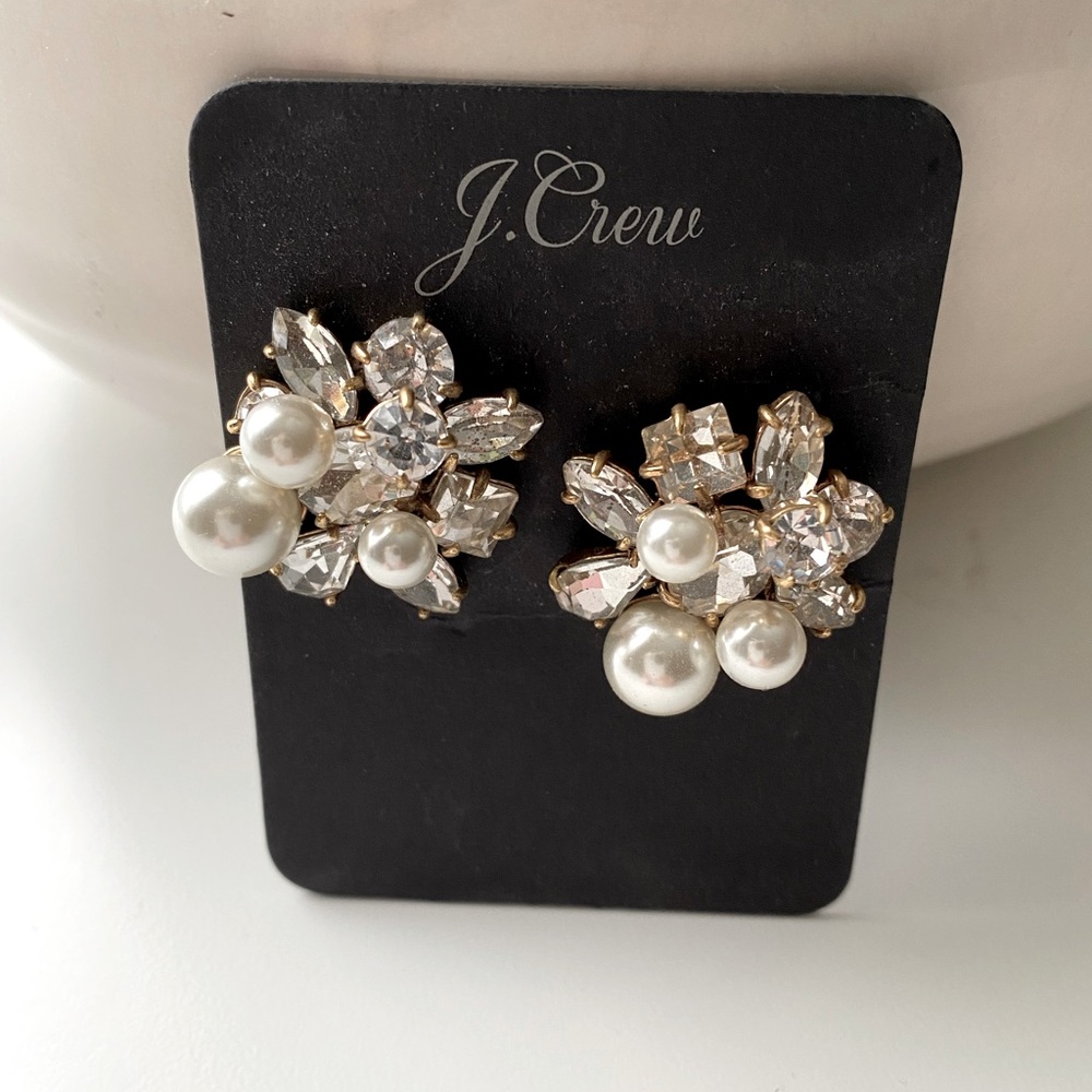 Beautiful earrings - dress or casual.